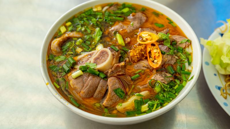 mắm ruốc làm nên bún bò Huế 